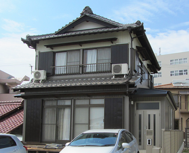 愛知県尾張旭市Ｋ様_外壁屋根改修工事_施工後全景写真3