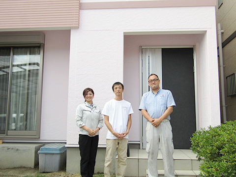 小牧市Ｙ様_外壁塗替工事_お客様の声_記念撮影