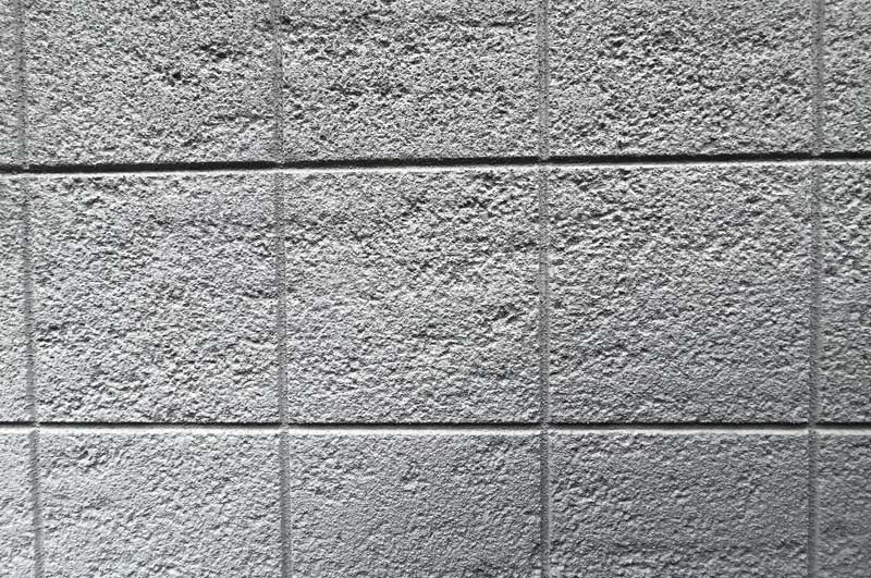 外壁（濃色部分）