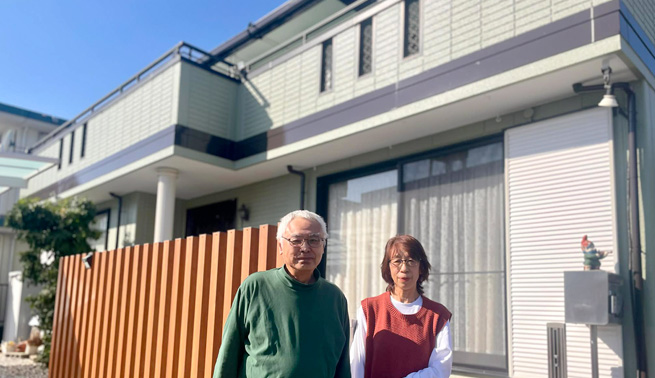 愛知県名古屋市Ｙ様_外壁屋根塗装工事_お客様の声_記念写真2