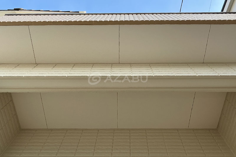 玄関前の軒天井