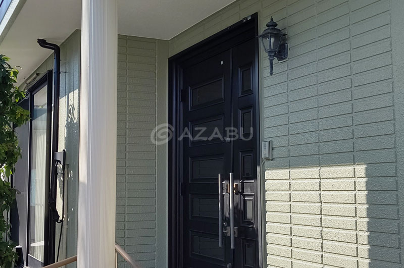 玄関周りの外壁