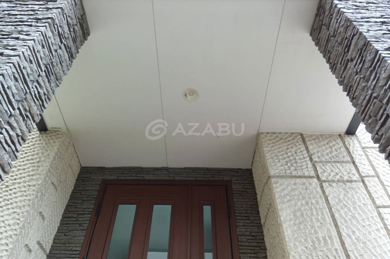 軒天井（玄関前）