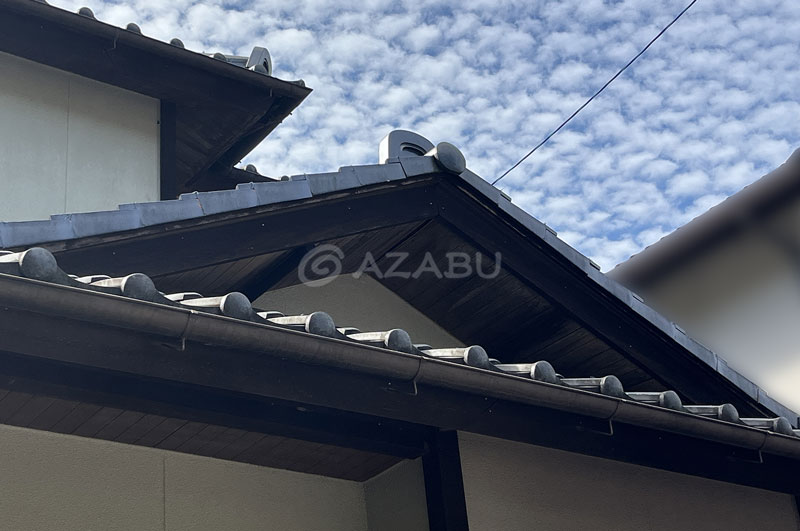 木製破風板、木製軒天井